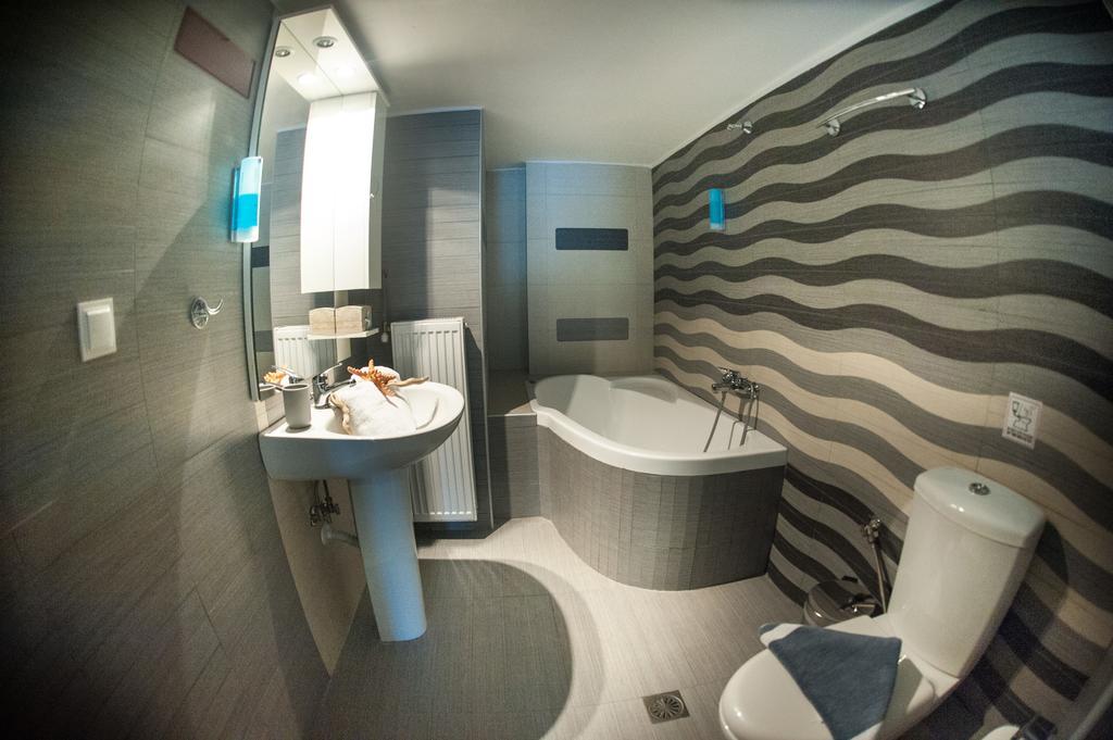 Thermaikos Studios & Apartments Peraía المظهر الخارجي الصورة